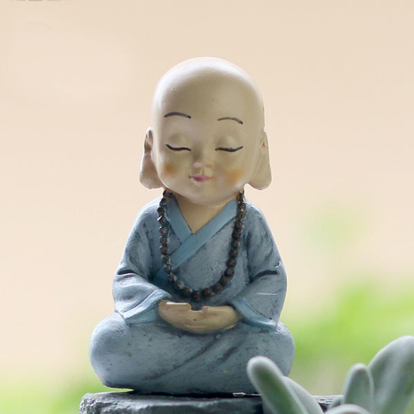 resin_monk_meditating_3_600x.jpg